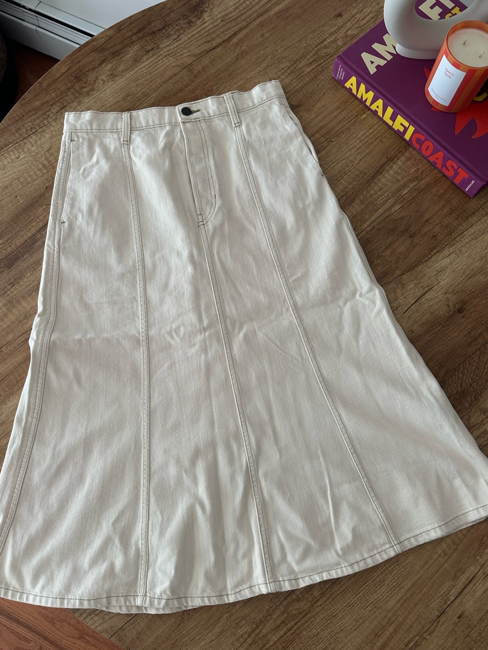 Banana Republic Brand New (NWT) Pia Denim Midi Skirt - Ecru - Picture 10 of 10